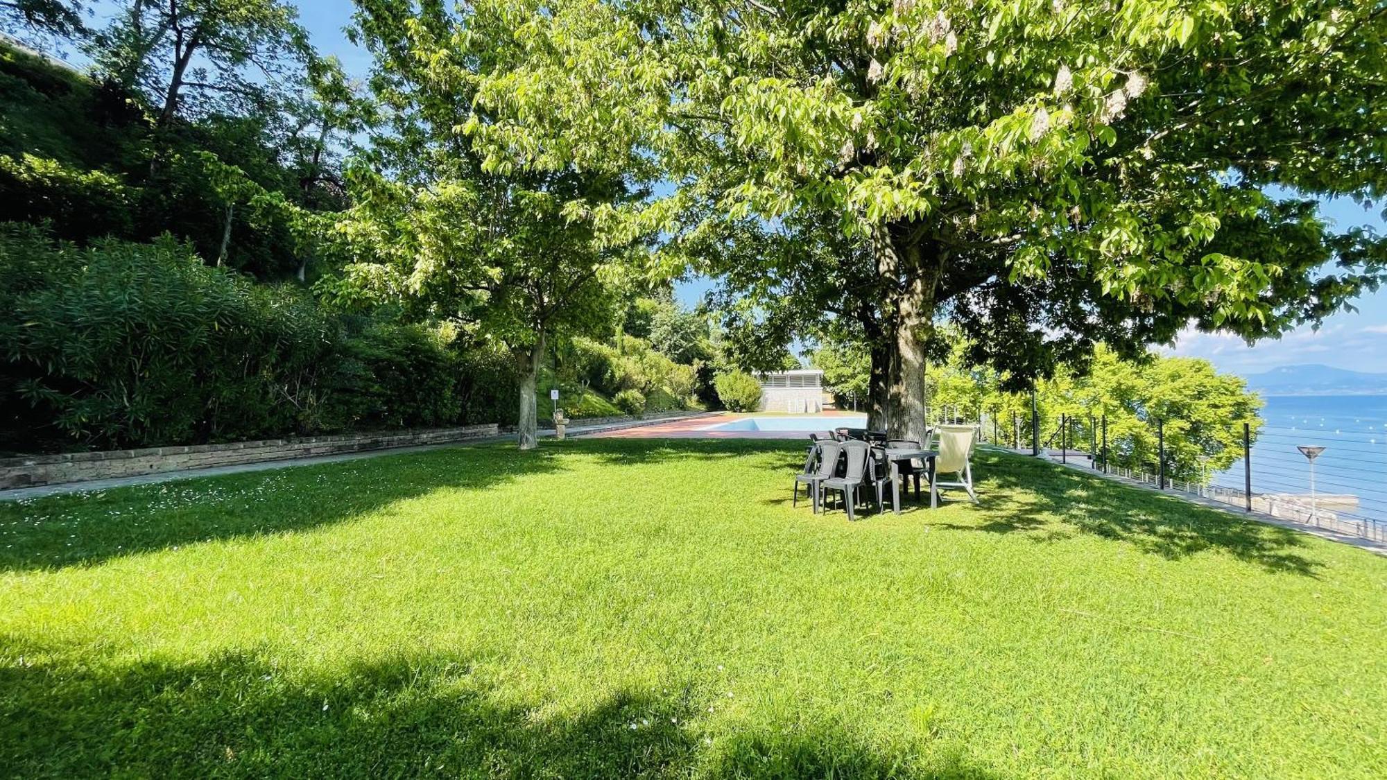 Casa Vacanze Blue Lake Padenghe sul Garda Kültér fotó